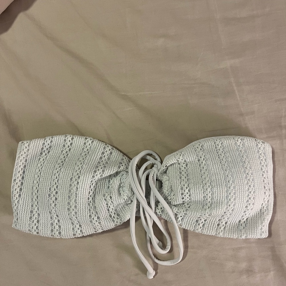 White Fox Boutique White Lace Bandeau Bikini Top Size M NEW
